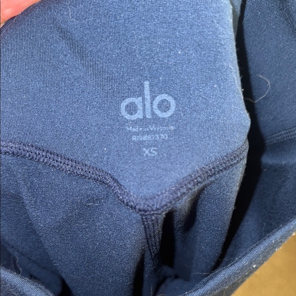 ALO Yoga Navy High-Rise Leggings - Picture 4 of 4